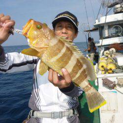 真祐丸 （しんゆうまる） 釣果