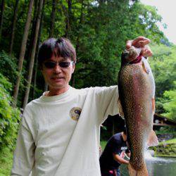 小菅トラウトガーデン 釣果