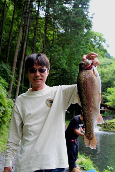 小菅トラウトガーデン 釣果