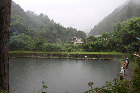 小菅トラウトガーデン 釣果