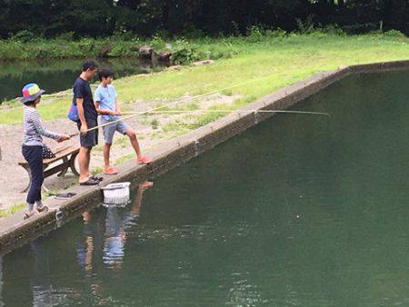 白州トラウトフィッシングエリア　シルフ 釣…