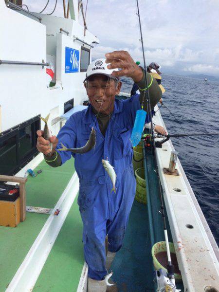 丸万釣船 釣果