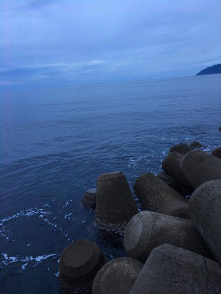 台風前の早朝エギング