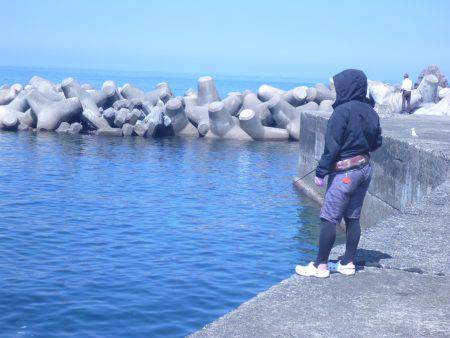 ハイプレッシャーの中ぽつりぽつり