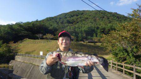 フィッシングレイクたかみや 釣果