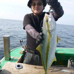 真祐丸 (しんゆうまる) 釣果