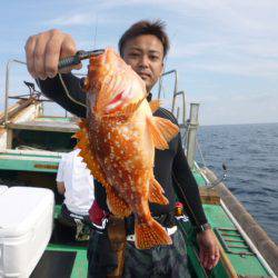 真祐丸 (しんゆうまる) 釣果