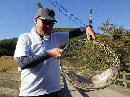 フィッシングレイクたかみや 釣果