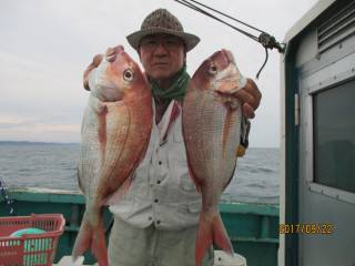 なかくに丸 釣果