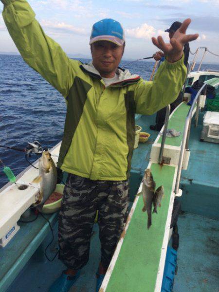 丸万釣船 釣果