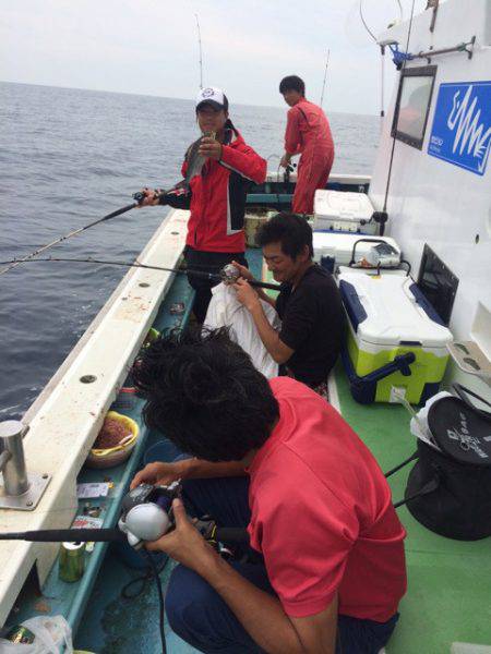 丸万釣船 釣果