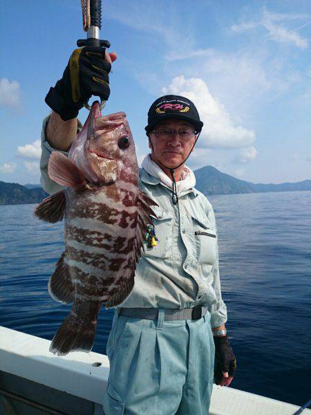 エンペラー 釣果