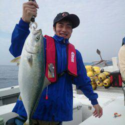 エンペラー 釣果