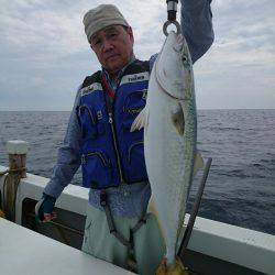 エンペラー 釣果