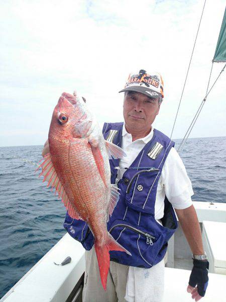 エンペラー 釣果