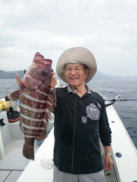 エンペラー 釣果