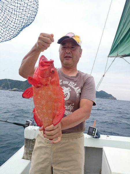 エンペラー 釣果