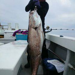 エンペラー 釣果