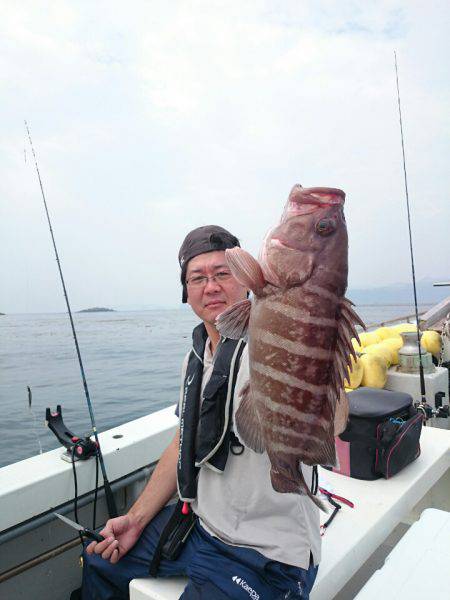 エンペラー 釣果