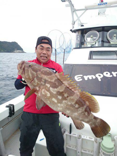 エンペラー 釣果