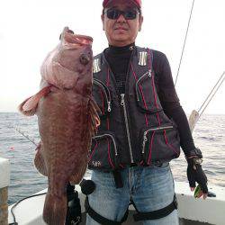 エンペラー 釣果