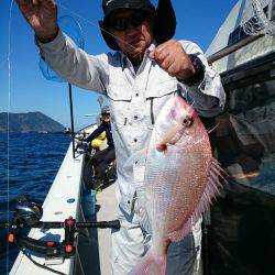 エンペラー 釣果