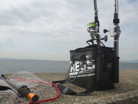 岸和田一文字 青物・タチウオ狙い