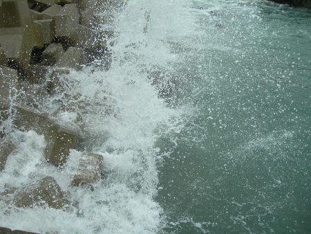 ショアジギングでタチウオ