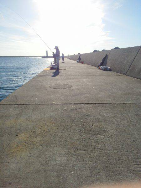 太刀魚釣り・・渋いですよ！