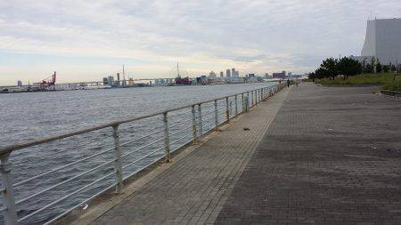 大阪南港でルアーの太刀魚