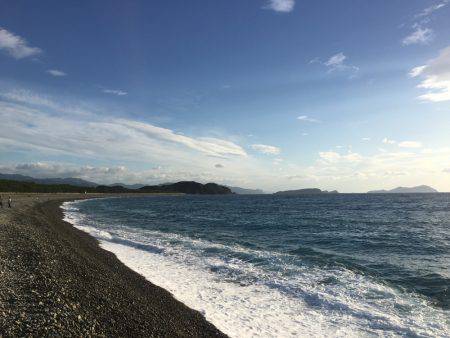 大里松原海岸  スマガツオ2匹 弓角