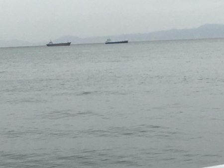 週末は雨でも人多いね〜！