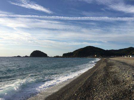 大里松原海岸  スマガツオ2匹 弓角