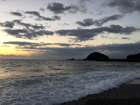 大里松原海岸 ハマチ1 ヒラセイゴ2