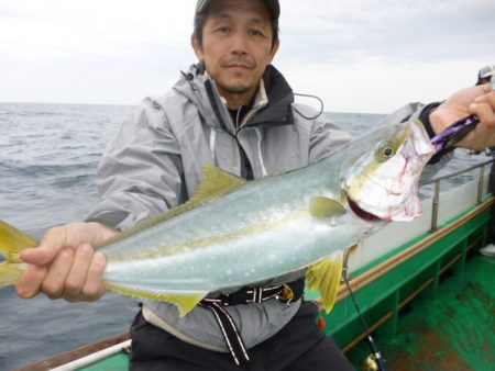 真祐丸 (しんゆうまる) 釣果