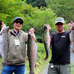 小菅トラウトガーデン 釣果