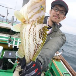 真祐丸 (しんゆうまる) 釣果