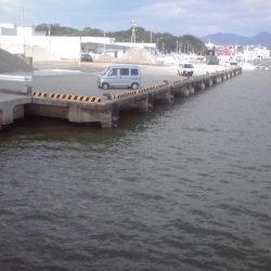 強風と濁流海水