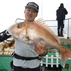 真祐丸 （しんゆうまる） 釣果