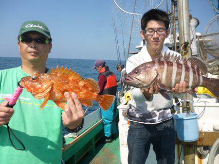 真祐丸 （しんゆうまる） 釣果