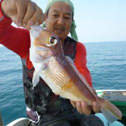 真祐丸 （しんゆうまる） 釣果