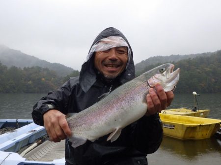 フィッシングレイクたかみや 釣果