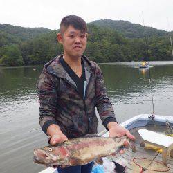 フィッシングレイクたかみや 釣果