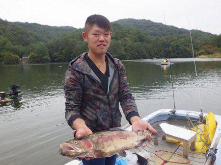 フィッシングレイクたかみや 釣果