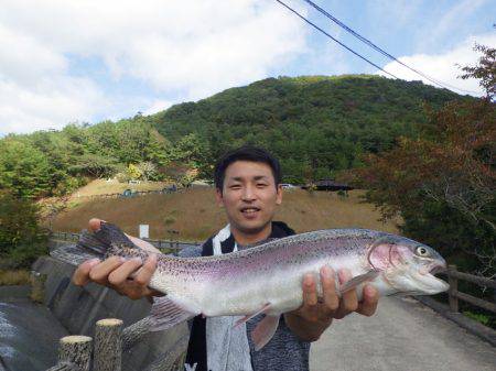 フィッシングレイクたかみや 釣果