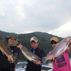 フィッシングレイクたかみや 釣果