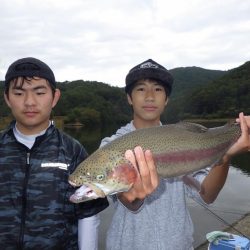 フィッシングレイクたかみや 釣果