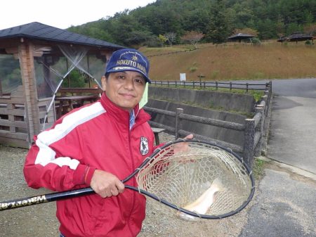 フィッシングレイクたかみや 釣果