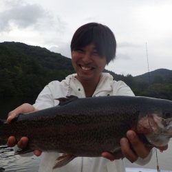 フィッシングレイクたかみや 釣果