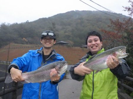フィッシングレイクたかみや 釣果